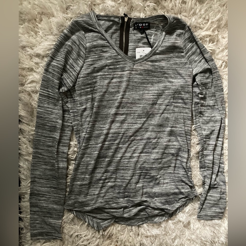 Sheer lightweight shirt with zipper detail in back